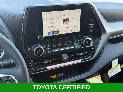 Used 2026 Toyota Highlander XLE AWD/4WD image 15