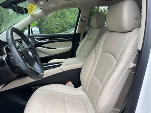 Used 2024 Buick Enclave Essence w/ Experience Buick Package AWD/4WD image 12