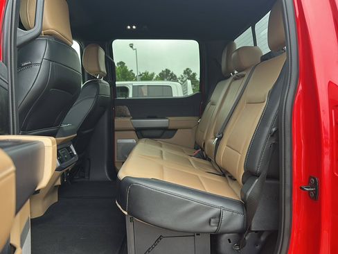 Used 2024 Ford F250 Lariat w/ Tremor Off-Road Package AWD/4WD image 17