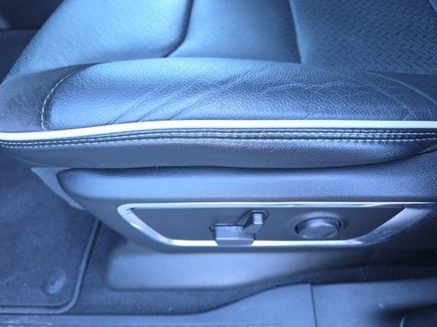 Used 2025 RAM 1500 Laramie w/ Laramie Southwest Edition image 16