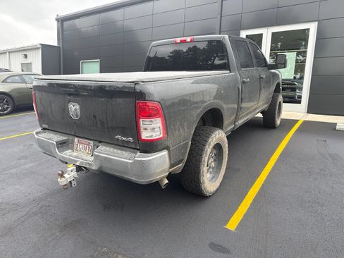 Used 2024 RAM 2500 Tradesman w/ Chrome Appearance Group AWD/4WD image 5