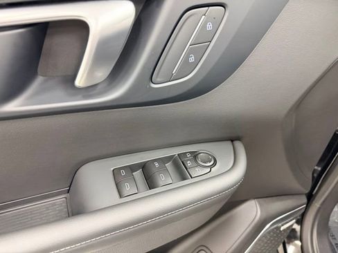 Certified 2025 Buick Enclave Preferred image 21