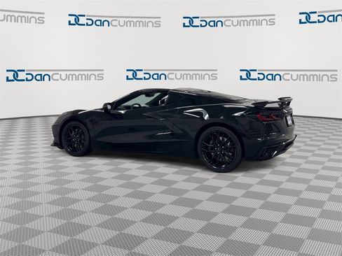 Used 2025 Chevrolet Corvette Stingray Coupe w/ Z51 Performance Package image 6