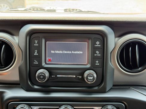 Used 2018 Jeep Wrangler Unlimited Sport S AWD/4WD image 59