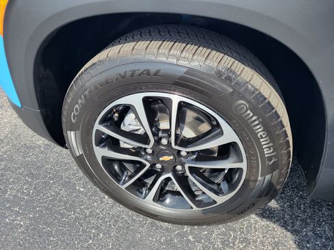 Certified 2024 Chevrolet TrailBlazer LT w/ Driver Confidence Package FWD image 33