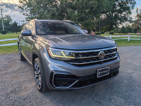 Used 2021 Volkswagen Atlas Cross Sport SEL Premium R-Line AWD/4WD image 3
