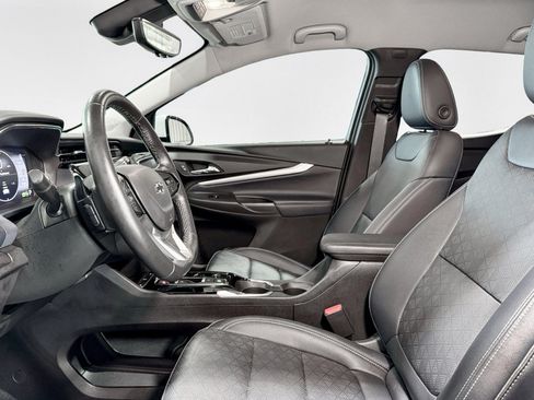 Used 2022 Chevrolet Bolt EUV Premier FWD image 18