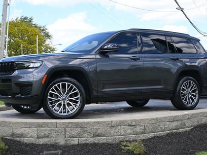 Used 2022 Jeep Grand Cherokee L Laredo