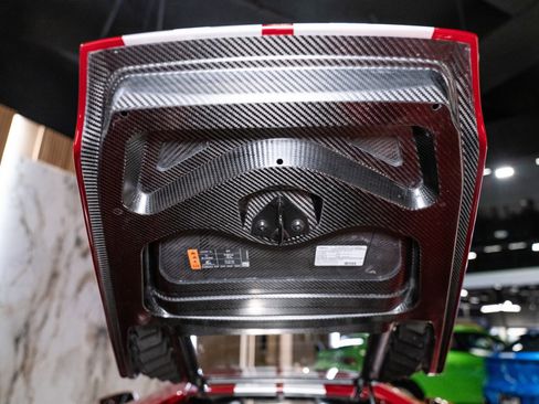 Used 2018 Ford GT image 16