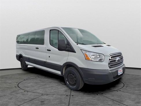 Used 2015 Ford Transit 350 XLT image 3