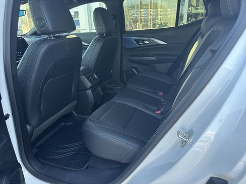 New 2026 Chevrolet Equinox EV LT image 12