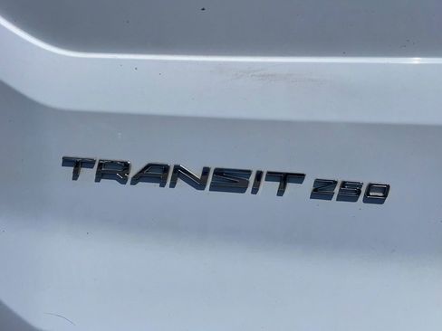 Used 2018 Ford Transit 250 148 Medium Roof RWD image 44
