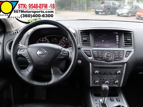 Used 2018 Nissan Pathfinder SL w/ SL Premium Package AWD/4WD image 18