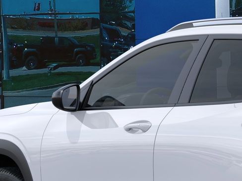 New 2026 Chevrolet Trax ACTIV FWD image 36