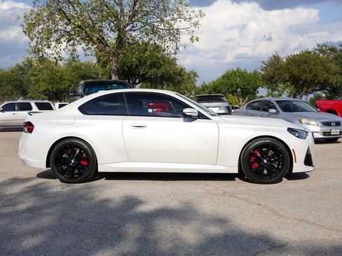 Used 2025 BMW 230i Coupe w/ M Sport Package RWD image 8