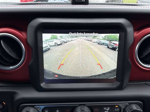 Used 2018 Jeep Wrangler Rubicon AWD/4WD image 20