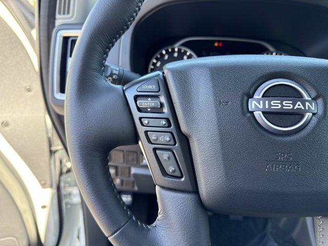 Used 2025 Nissan Frontier SV w/ SV Convenience Package RWD image 30