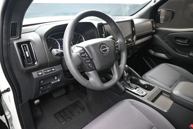 Used 2026 Nissan Frontier SV w/ SV Convenience Package AWD/4WD image 11
