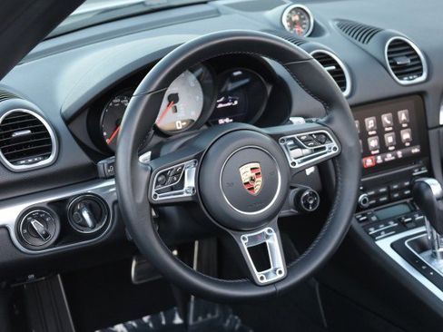 Used 2024 Porsche 718 Boxster S RWD image 24
