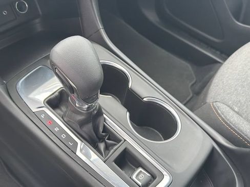 Used 2022 Chevrolet Equinox LT FWD image 30