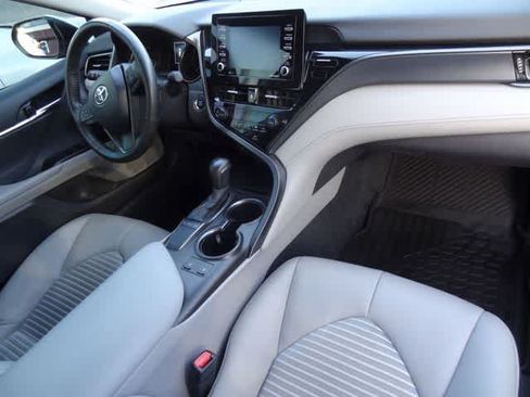 Used 2024 Toyota Camry SE w/ Cold Weather Package FWD image 25