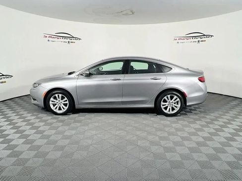 Used 2016 Chrysler 200 Limited FWD image 5