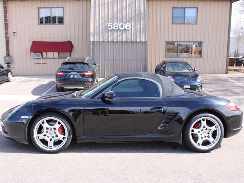 Used 2005 Porsche Boxster S image 2