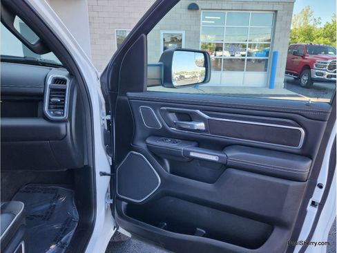 Used 2023 RAM 1500 Laramie AWD/4WD image 38