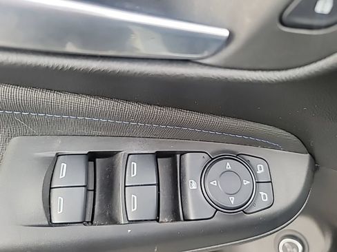 Used 2024 Buick Envista Sport Touring w/ Convenience I Package FWD image 13