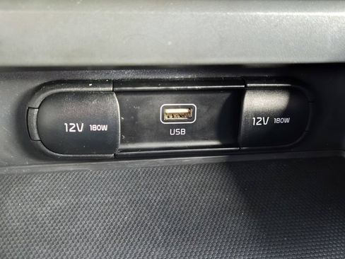 Used 2024 Kia Soul LX w/ Option Group 015 FWD image 25