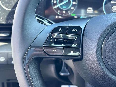 New 2025 Hyundai Elantra SEL image 7