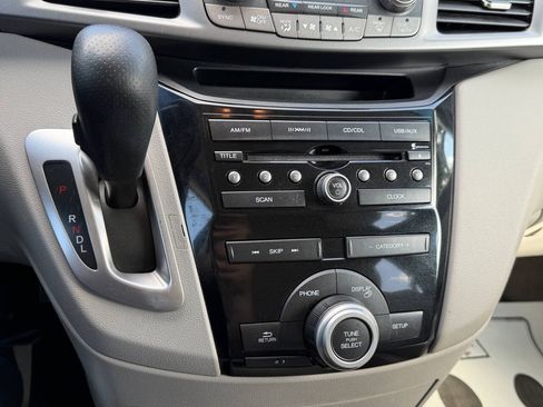 Used 2011 Honda Odyssey EX-L image 27