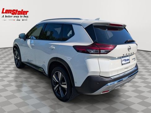 Used 2022 Nissan Rogue Platinum AWD/4WD image 3