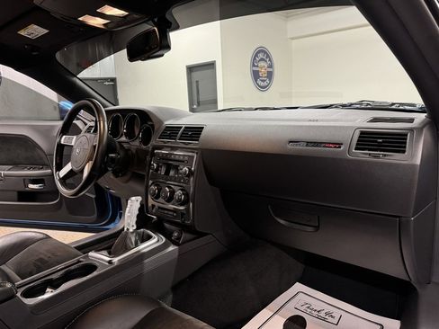 Used 2009 Dodge Challenger SRT8 w/ Spring Special Group image 33