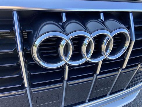 Used 2023 Audi Q3 2.0T Premium image 30