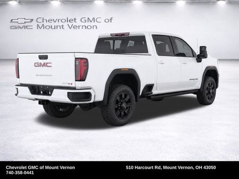 Used 2025 GMC Sierra 2500 AT4 w/ Technology Package AWD/4WD image 39