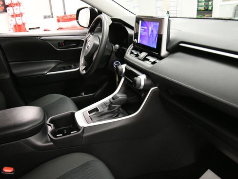 Certified 2024 Toyota RAV4 LE image 27