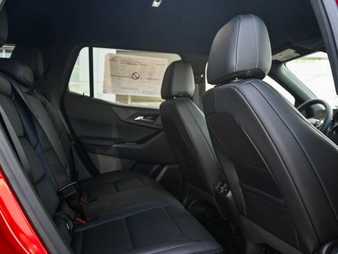 New 2026 Chevrolet Equinox LT w/ Convenience Package II image 12