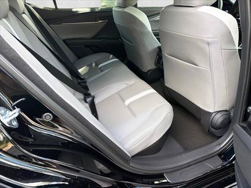 Used 2026 Toyota Camry SE FWD image 15