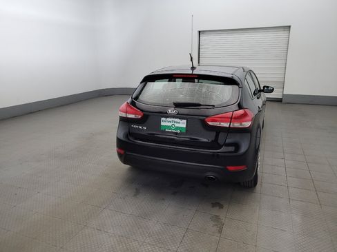 Used 2017 Kia Forte LX FWD image 7
