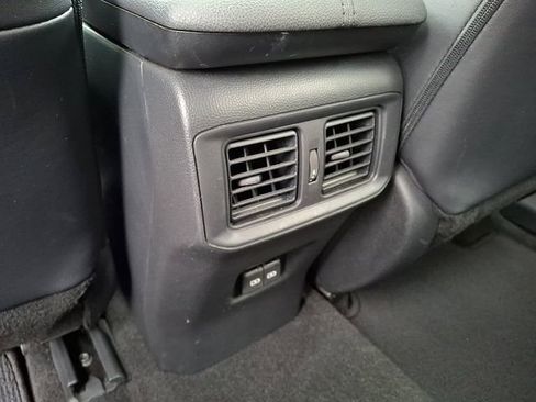 Used 2023 Toyota RAV4 XLE Premium image 11