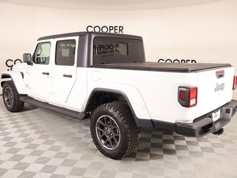 Used 2022 Jeep Gladiator Overland w/ Popular Equipment Package AWD/4WD image 22