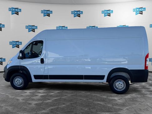 Used 2025 RAM ProMaster 2500 w/ Storage Group image 3