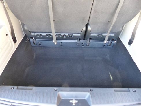 Used 2019 Dodge Grand Caravan SE w/ UConnect Hands-Free Group FWD image 34