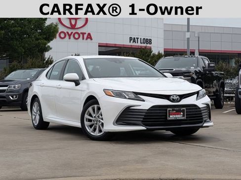 Used 2024 Toyota Camry LE image 2