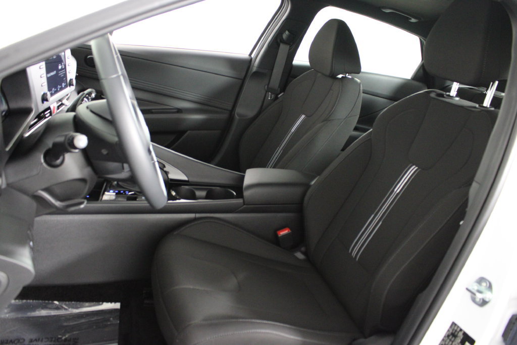 Certified 2026 Hyundai Elantra SEL Sport Premium FWD image 20