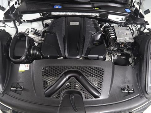 Used 2023 Porsche Macan GTS w/ GTS Sport Package AWD/4WD image 65