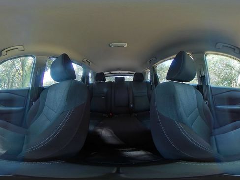 Used 2025 Nissan Rogue SV FWD image 43