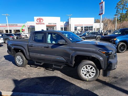 New 2026 Toyota Tacoma SR5 image 5