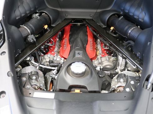 Used 2022 Ferrari SF90 Stradale image 39